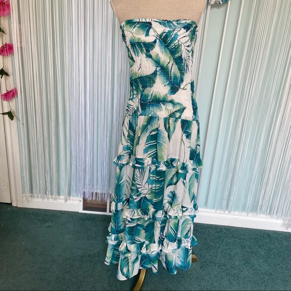 Two Piece Skirt Set with Ruffles Size Small - Picture 7 of 16